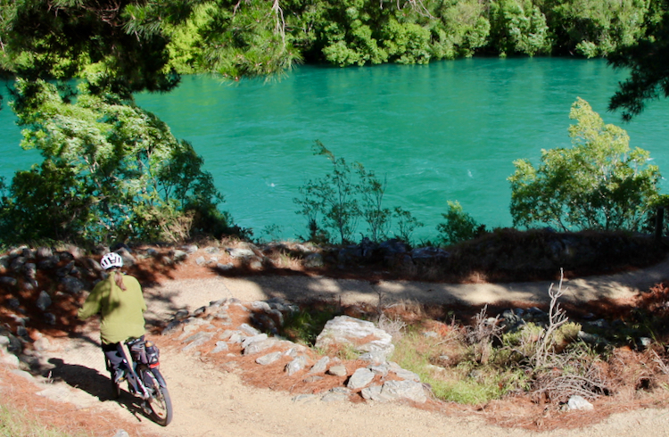 Riding next to the majestic Clutha Mata-au River. 