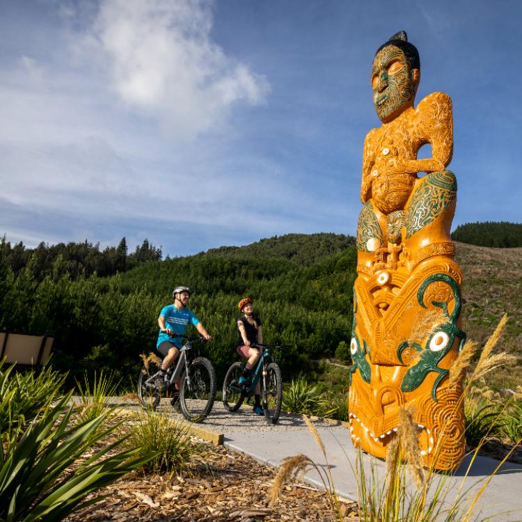 There are plenty of attractions to discover on the Whakarewarewa Forest Loop.