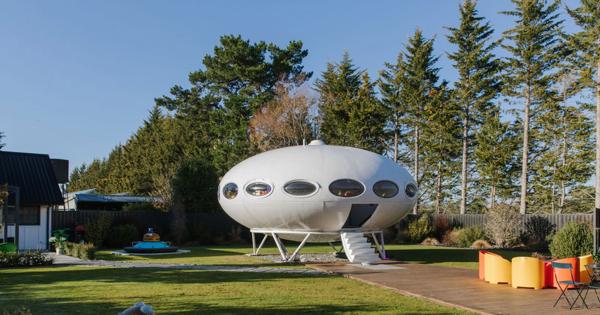 Home profile: a quirky UFO house | AA New Zealand