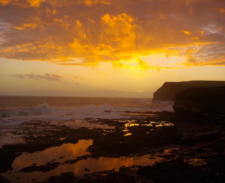 Sunset at Curio Bay