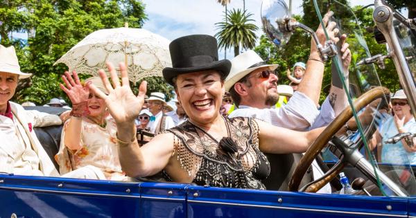 Dial up the style at the Napier Art Deco Festival | AA New Zealand