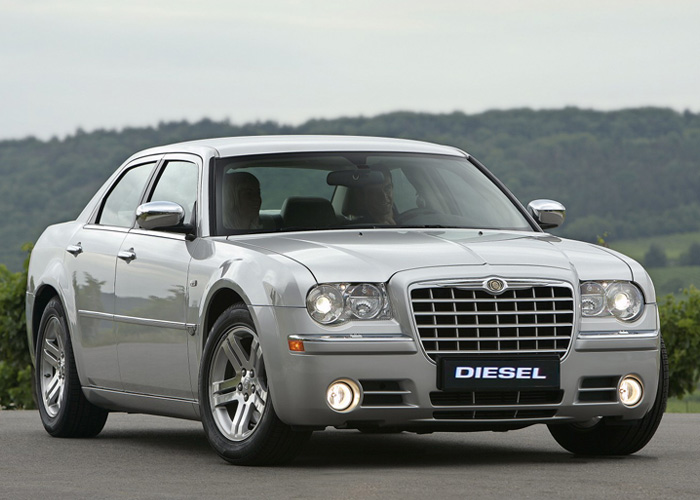 Chrysler 300C SRT8 2006 review | AA New Zealand