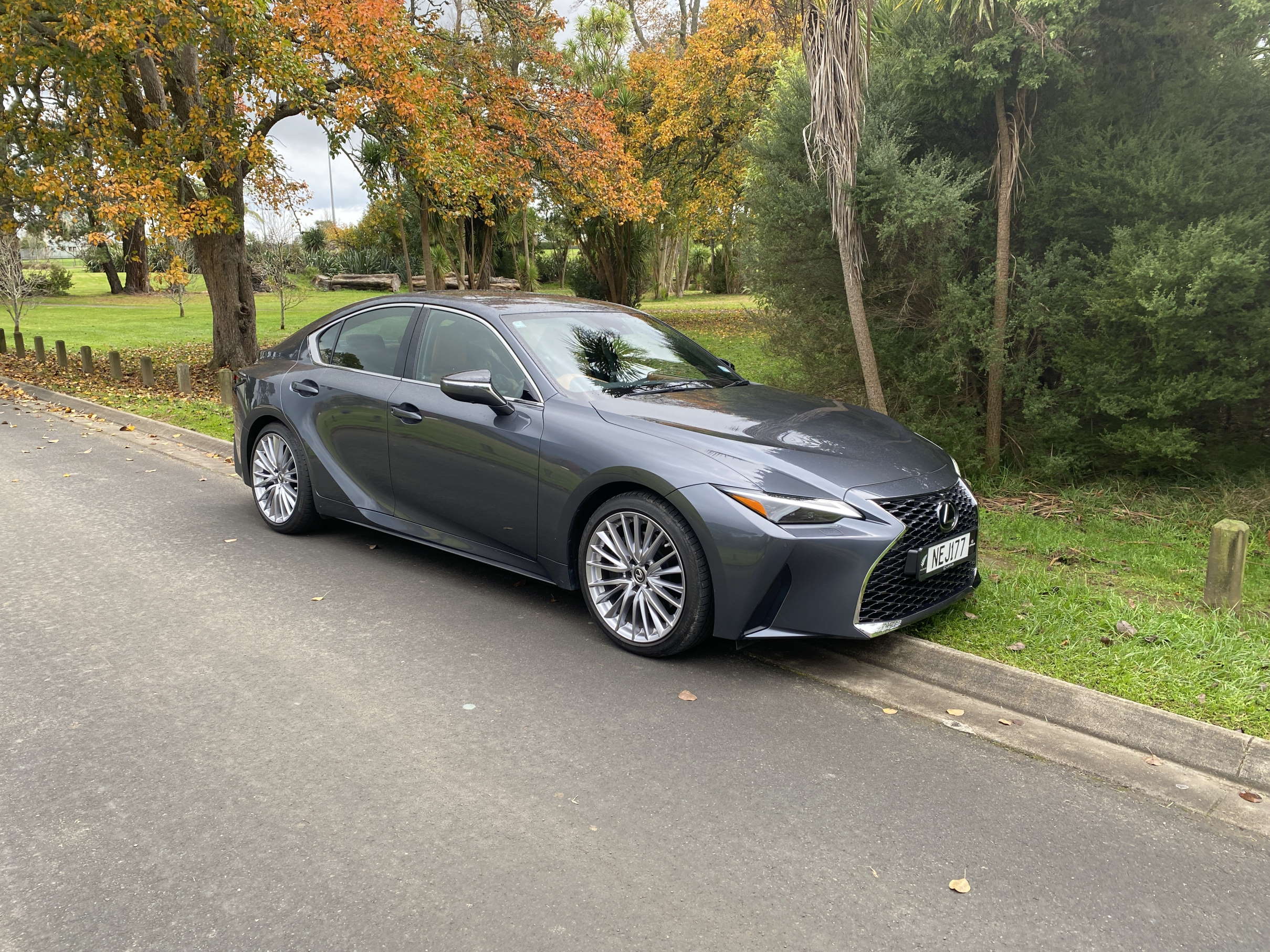 Lexus is 300 2021