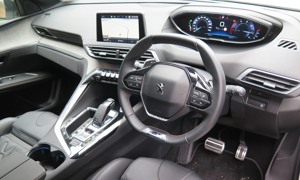 Peugeot 5008 интерьер