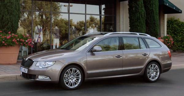 Skoda Superb Combi 2010 Car Review | AA New Zealand