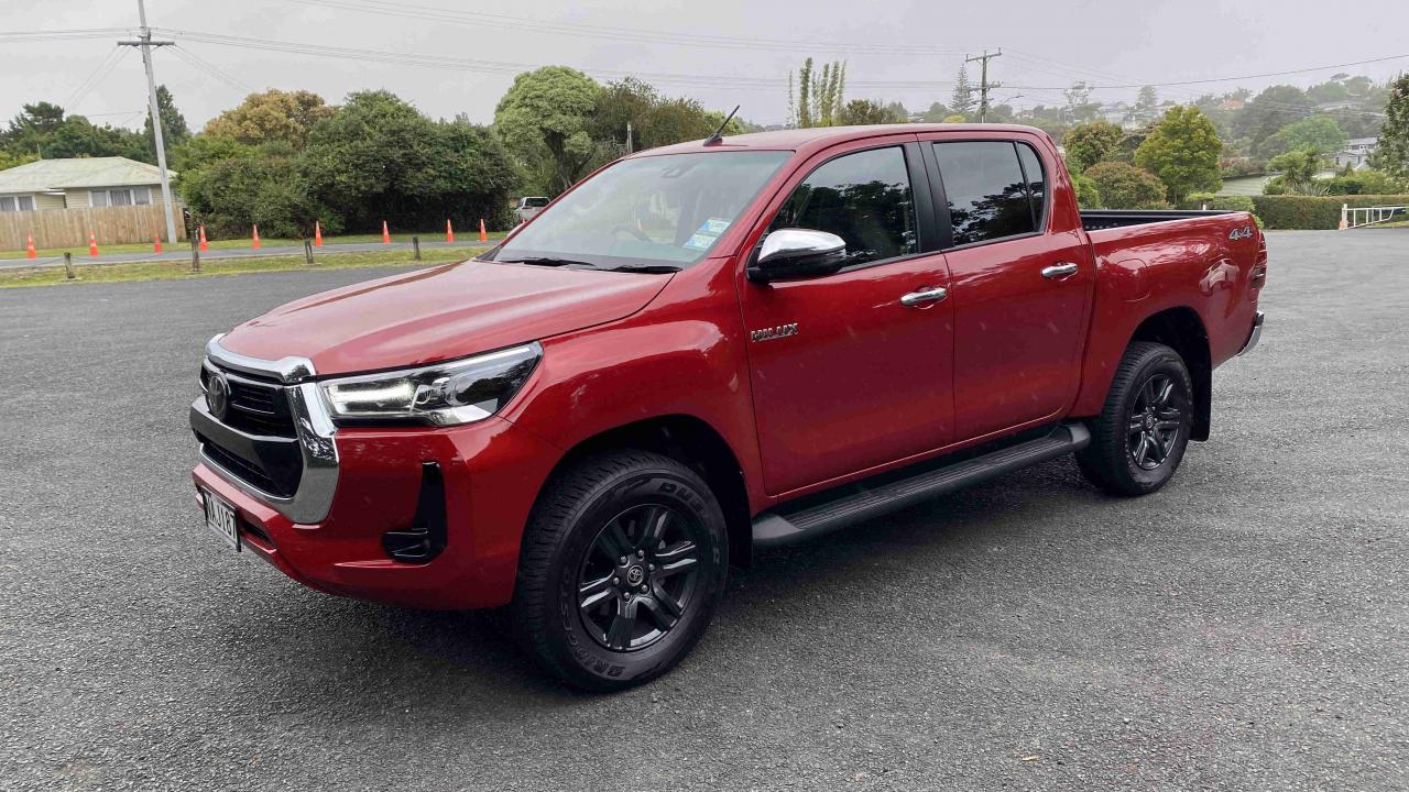 Toyota Hilux 2021 Car Review