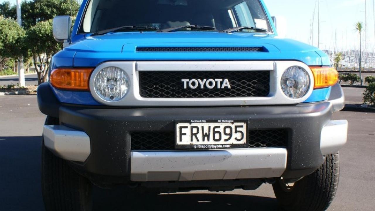 Toyota Fj Cruiser 2011 Car Review Aa New Zealand